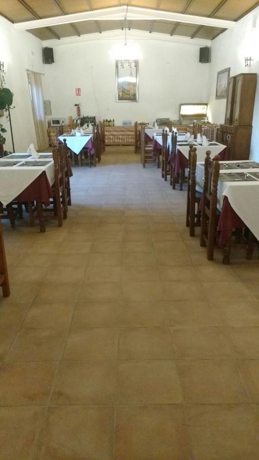 Hotel La Giralda Burguillos Del Cerro Екстер'єр фото