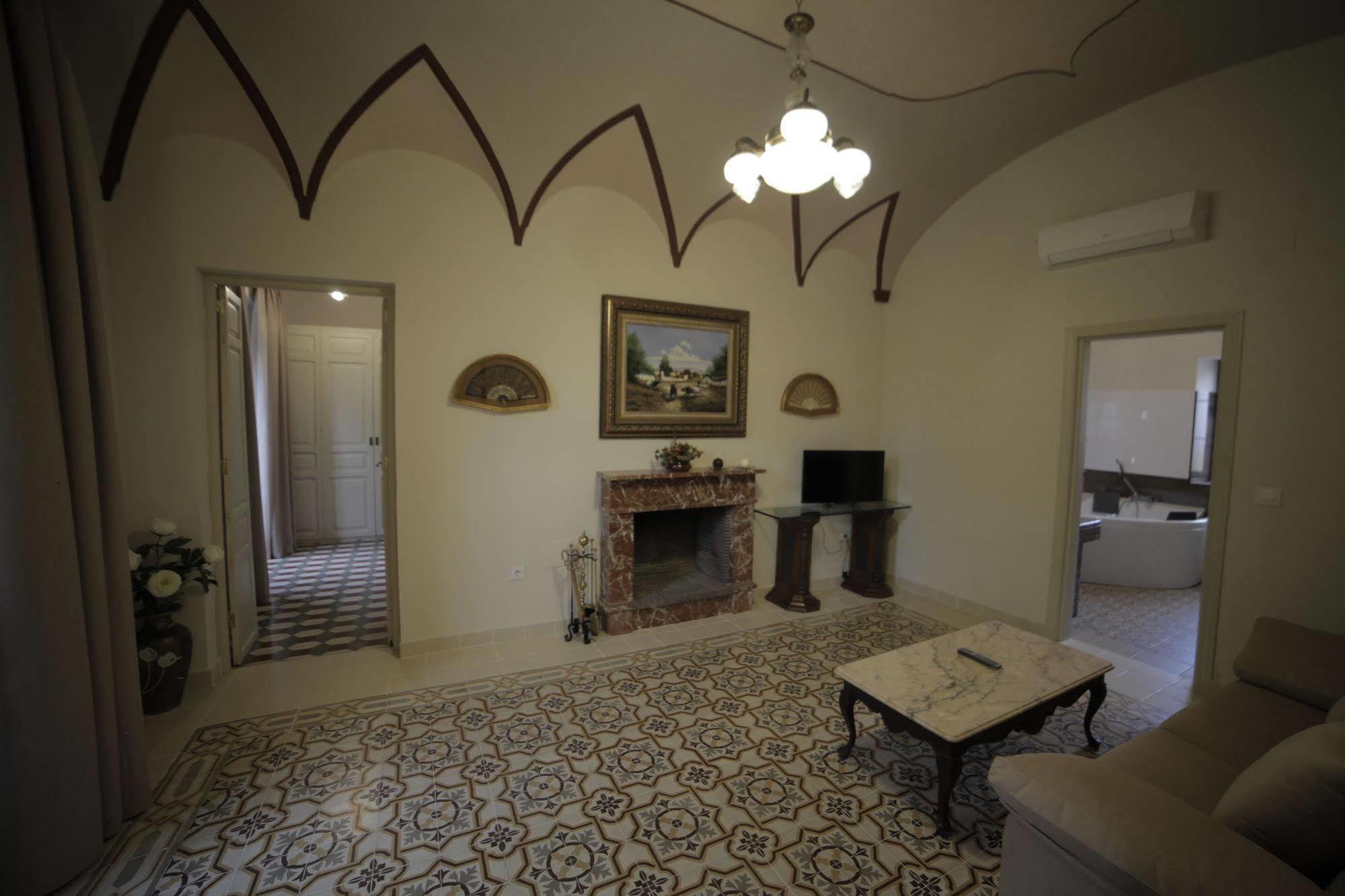 Hotel La Giralda Burguillos Del Cerro Екстер'єр фото