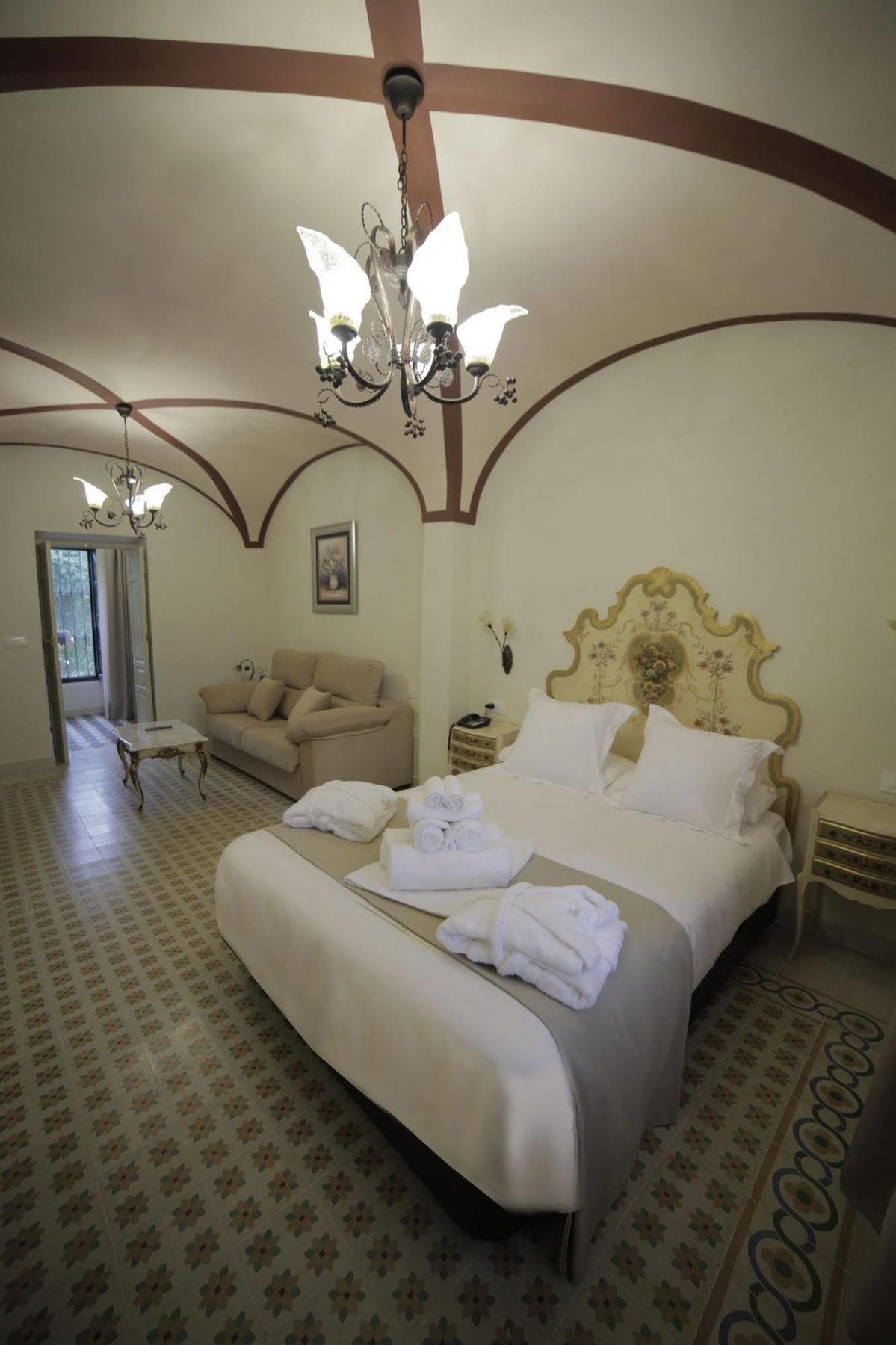 Hotel La Giralda Burguillos Del Cerro Екстер'єр фото